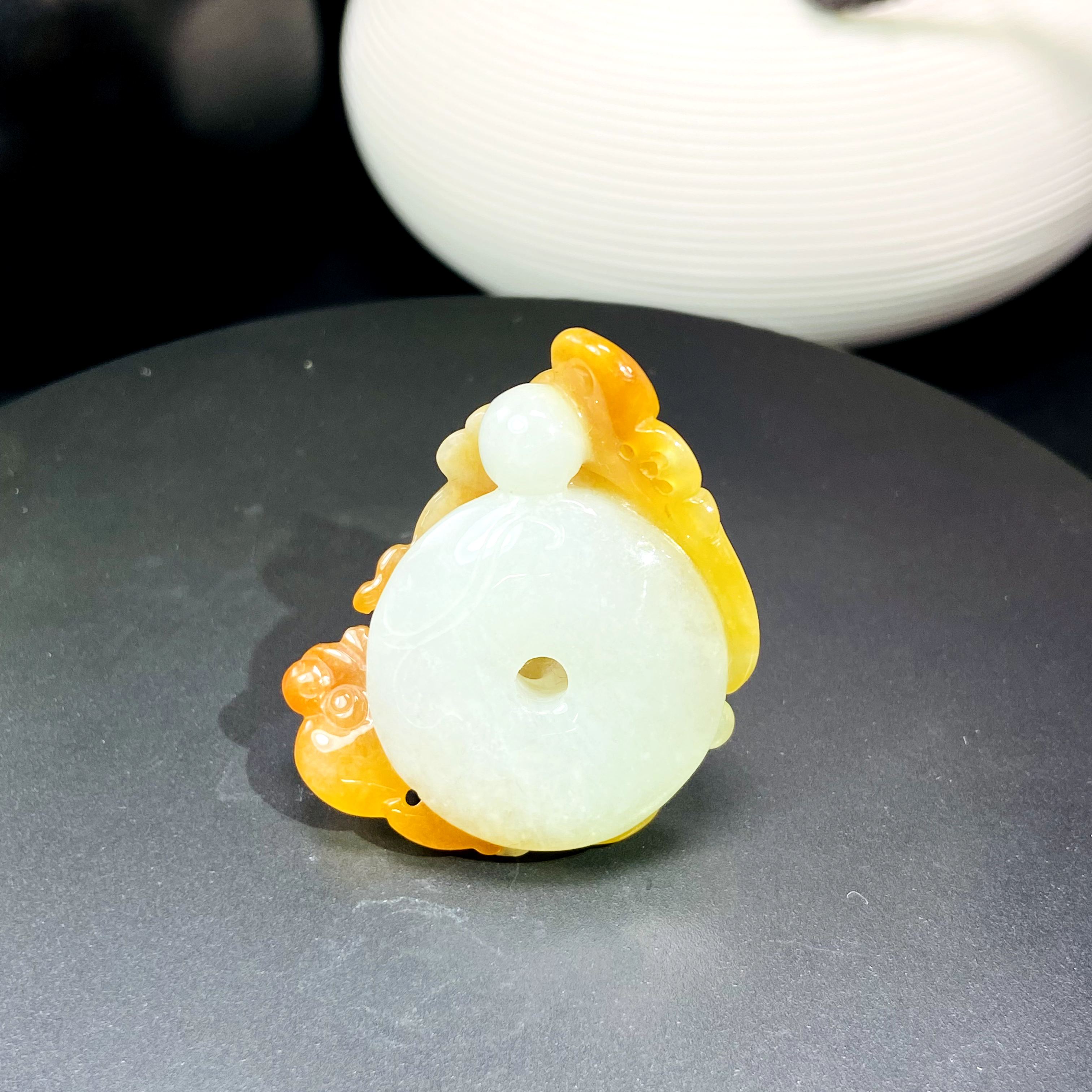 RX8天然缅甸A货翡翠红黄翡仿古龙扣/026261/北京中保拍卖