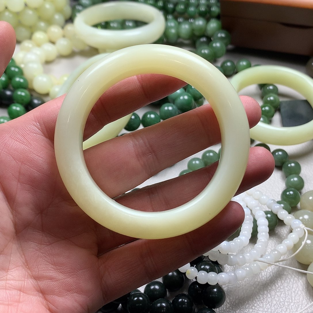 和田玉手镯未镶嵌风**息53.5