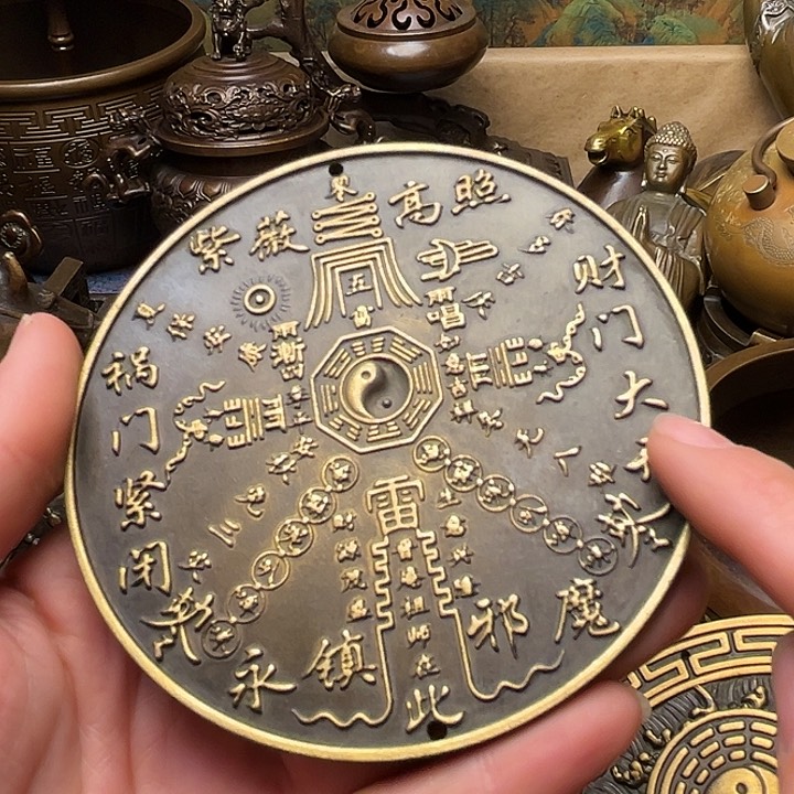 精美铜器批发档口