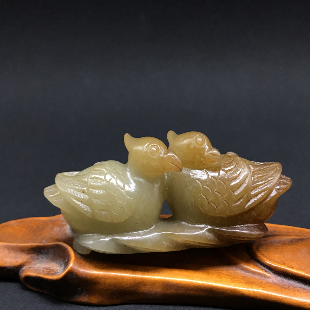 和田玉鸳鸯百年好合摆件