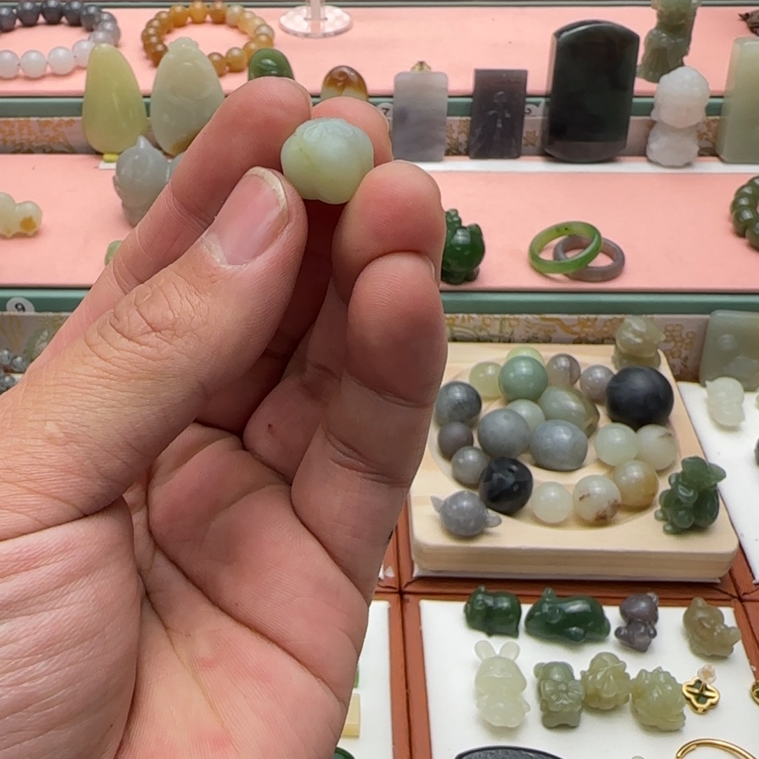 f***福和田玉未镶嵌吊坠(不含链)