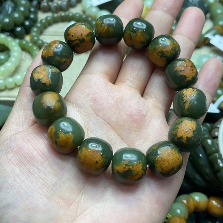 龍***玉家居饰品手串雕刻