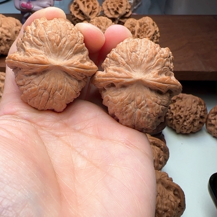 文玩核桃吊坠赤****家血麒麟普40