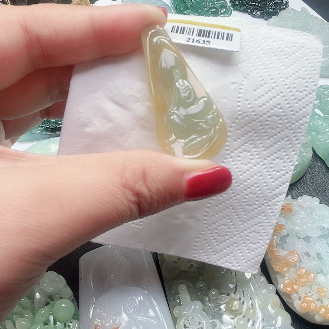 翡翠未镶嵌颈饰吊坠