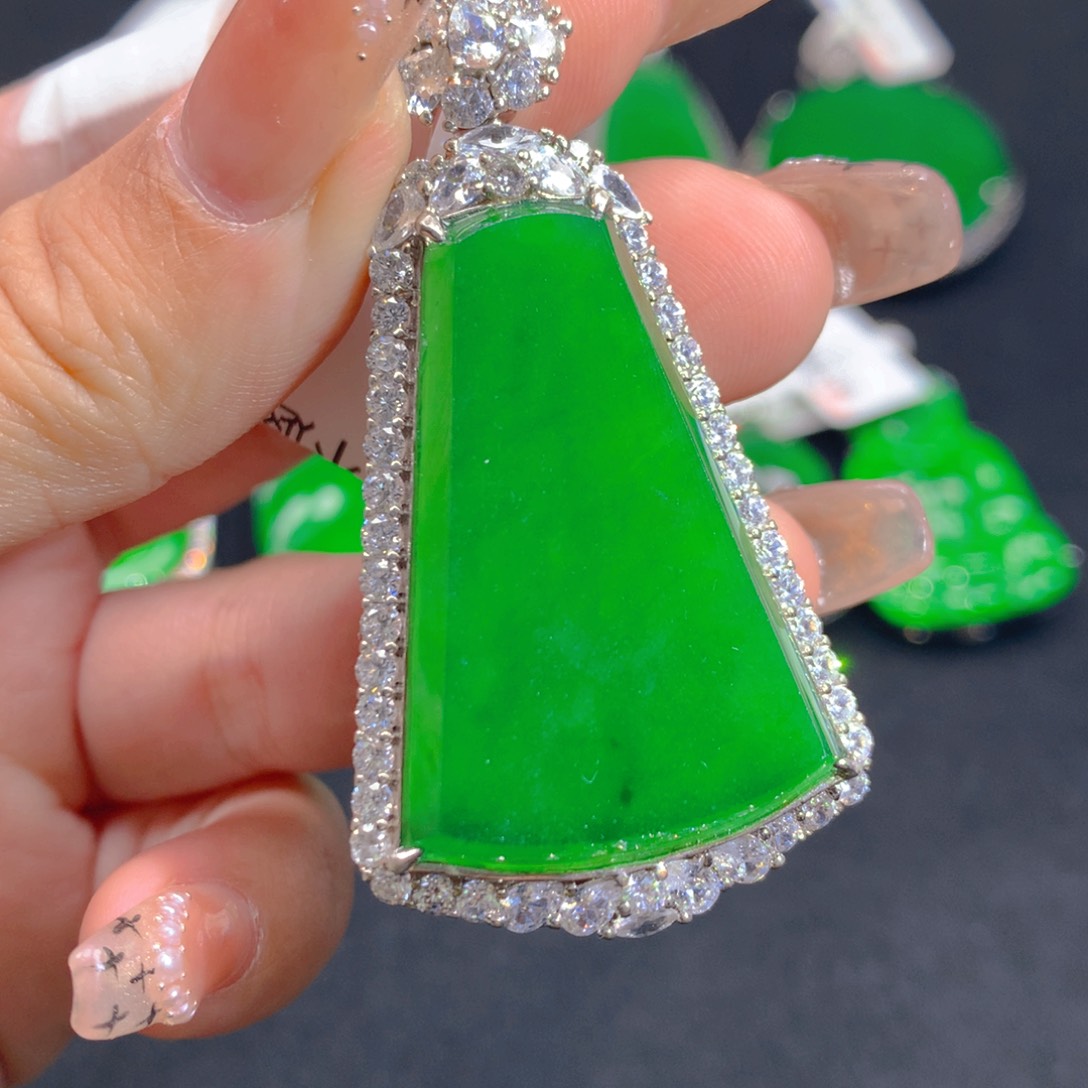 翡翠颈饰银S925镶嵌11111111111