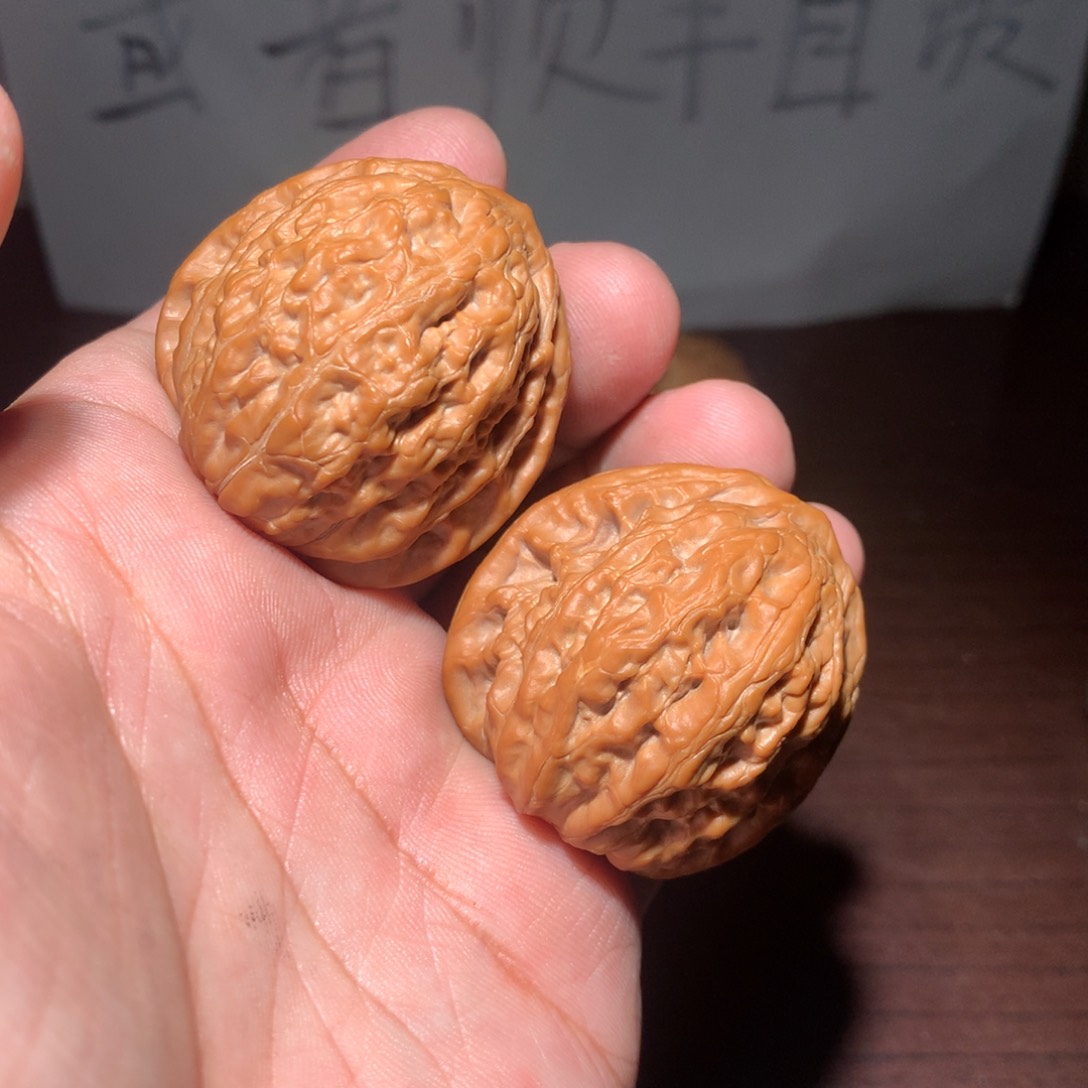 文玩核桃把件铁锤38克重43