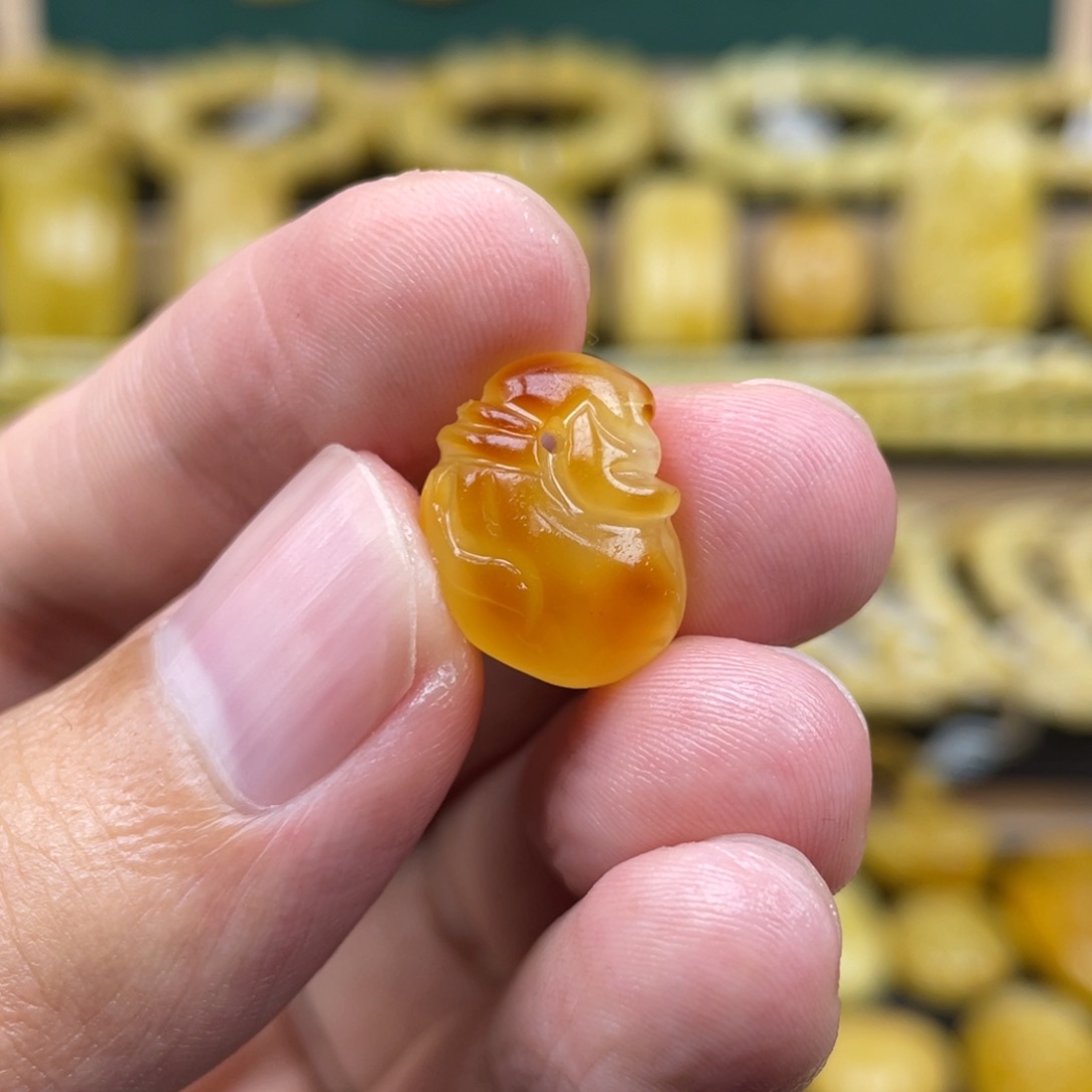 未镶嵌琥珀裸石琥珀蜜蜡