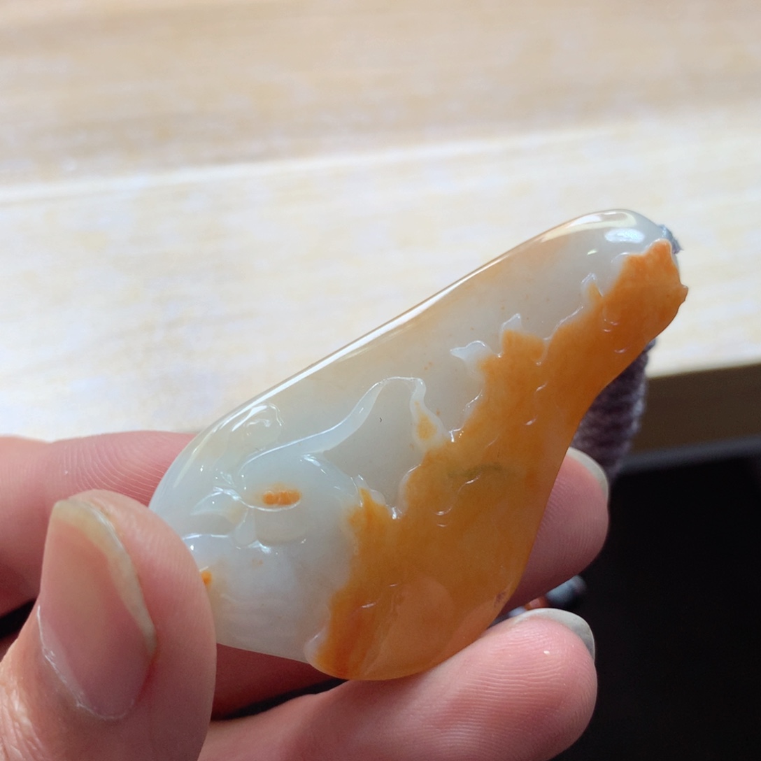 翡翠未镶嵌颈饰吊坠