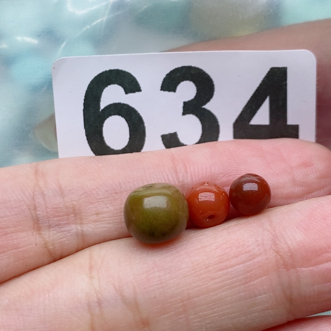 南红玛瑙未镶嵌珠宝奇石