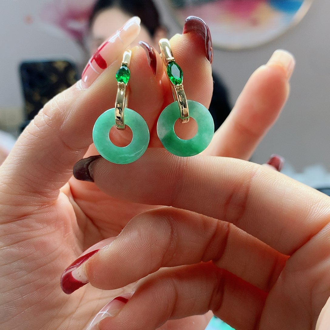 【闪购商品】翡翠耳饰未镶嵌，