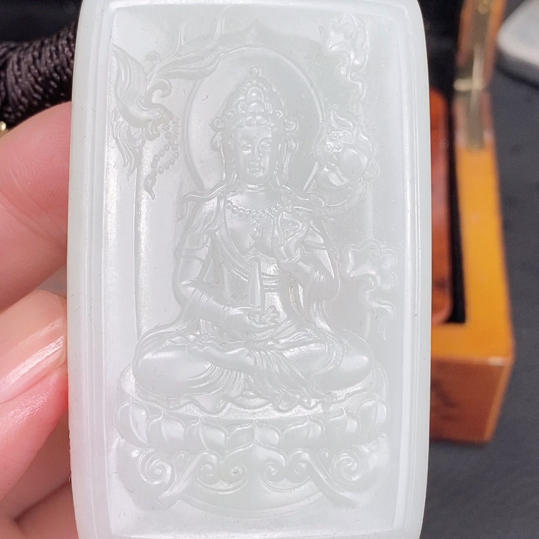 骆***驼和田玉未镶嵌颈饰