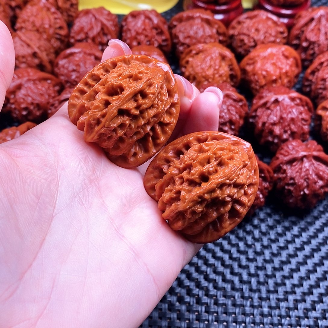 把件文玩核桃麦穗虎