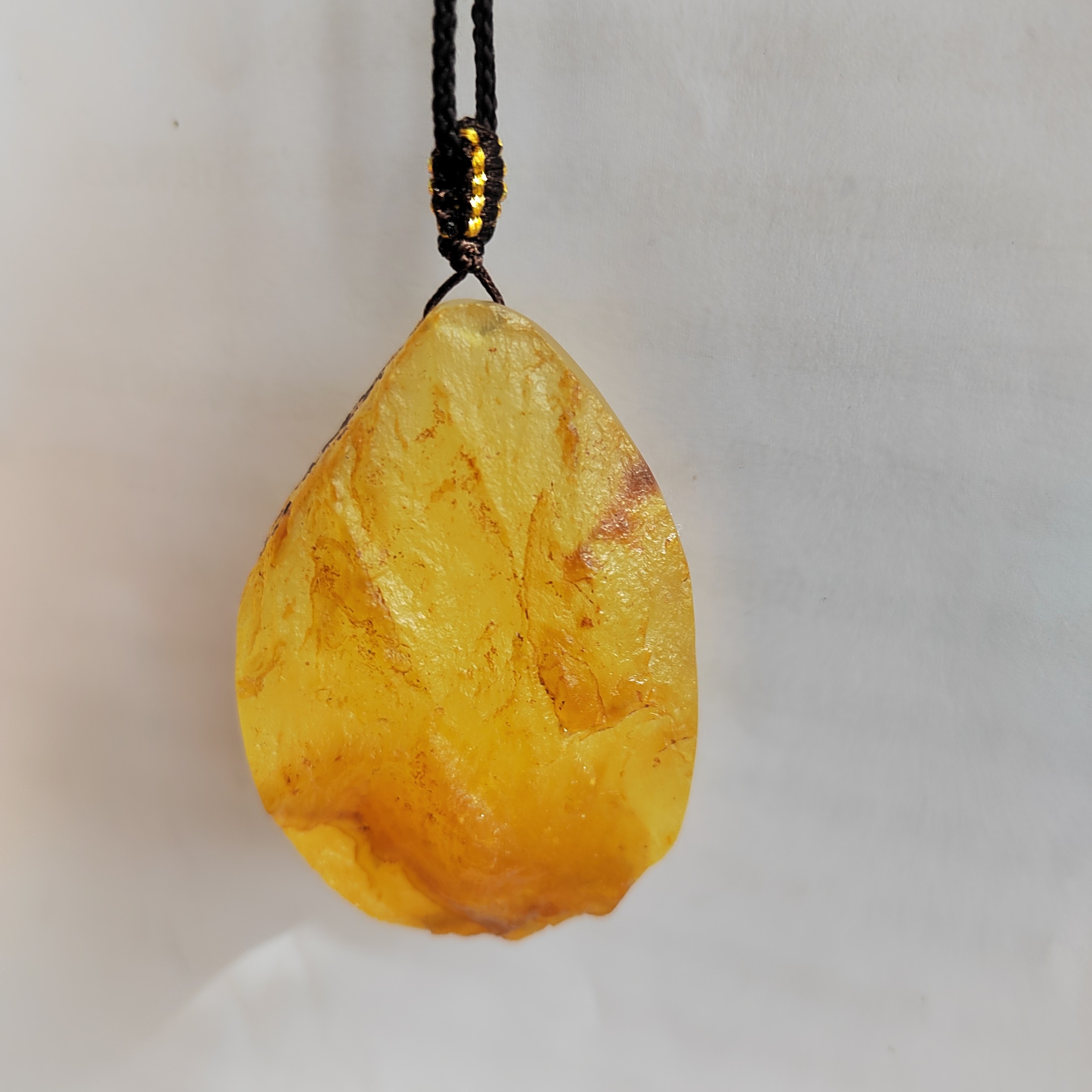 天然岫玉花玉原皮手工雕刻佛公吊坠60*40mm