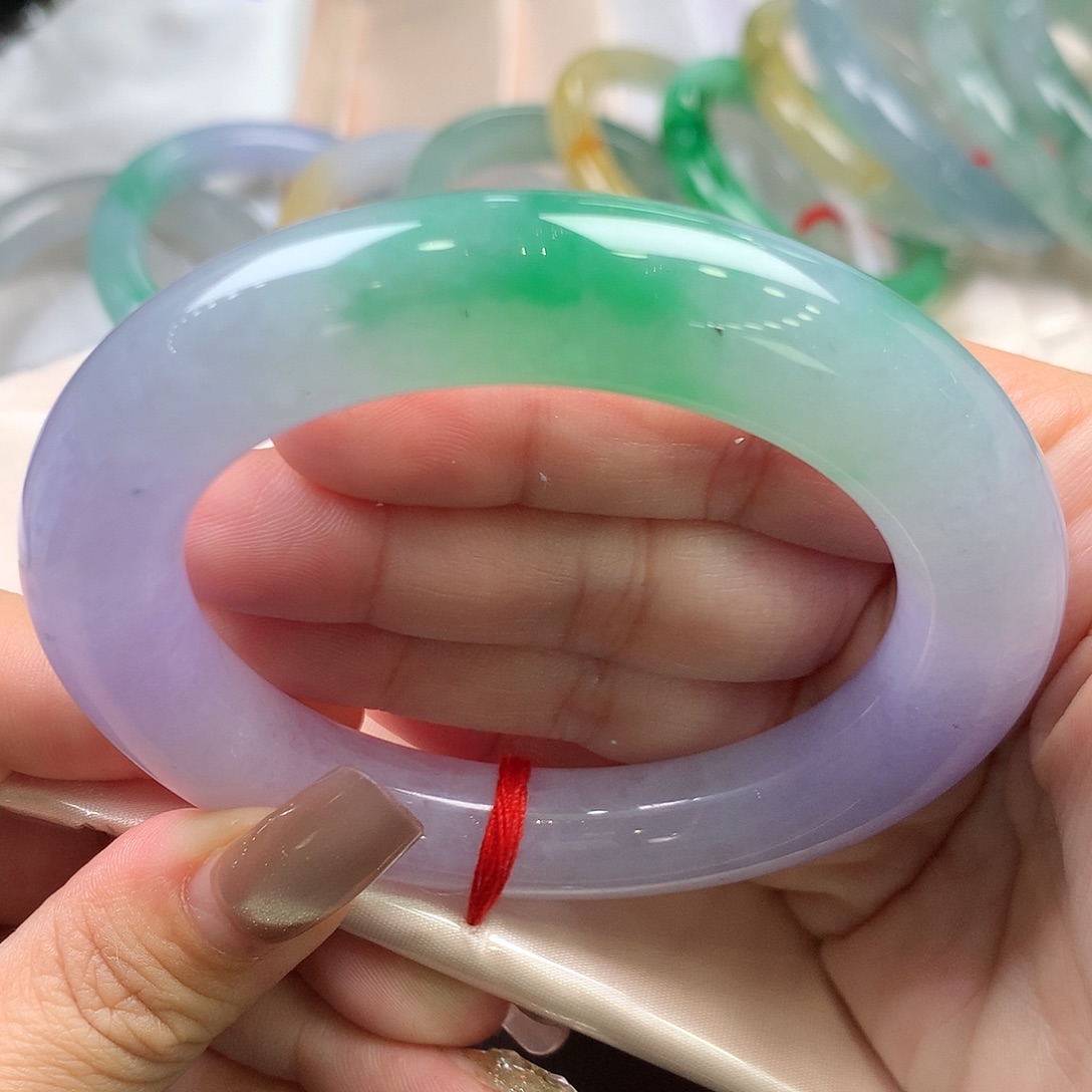 翡翠未镶嵌手镯55.5圆条