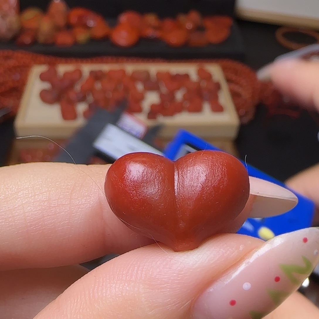 南红玛瑙未镶嵌颈饰