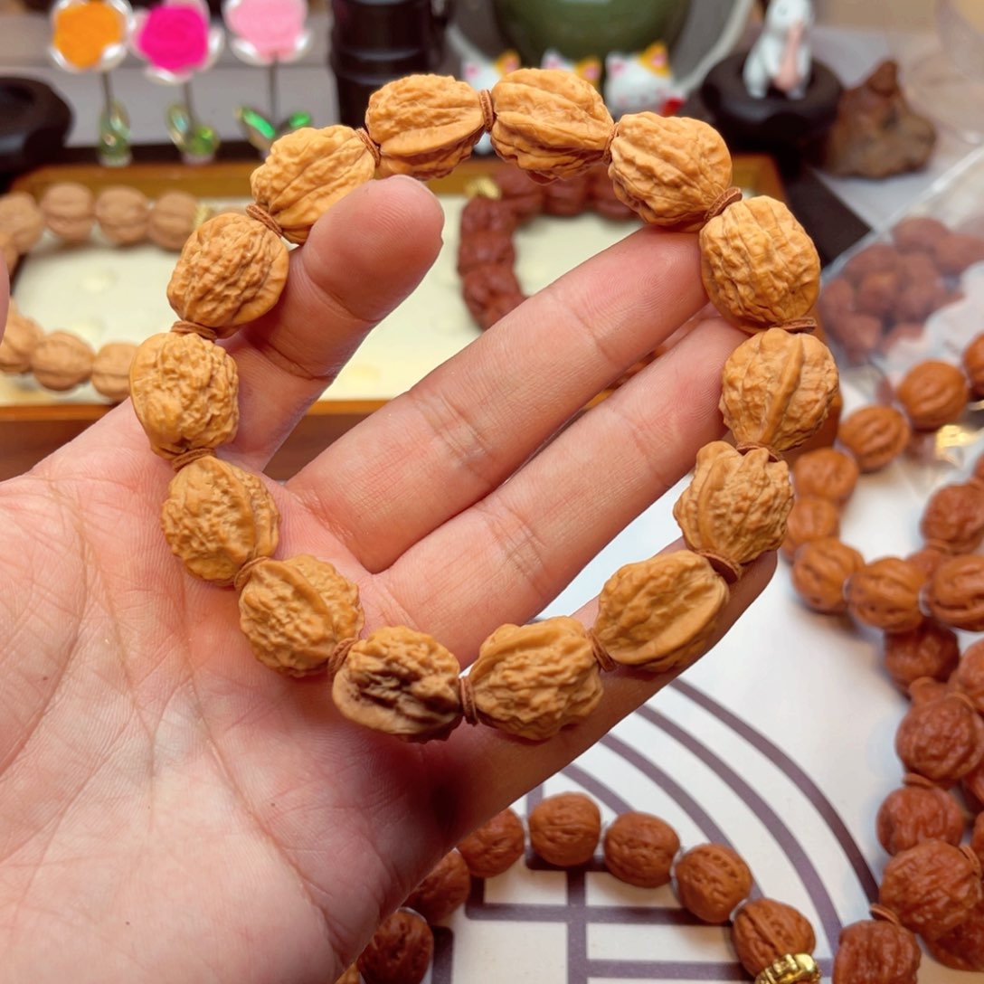 文玩核桃手串蛤蟆头