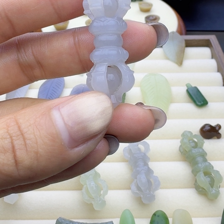 小***号和田玉（糖玉）未镶嵌车挂