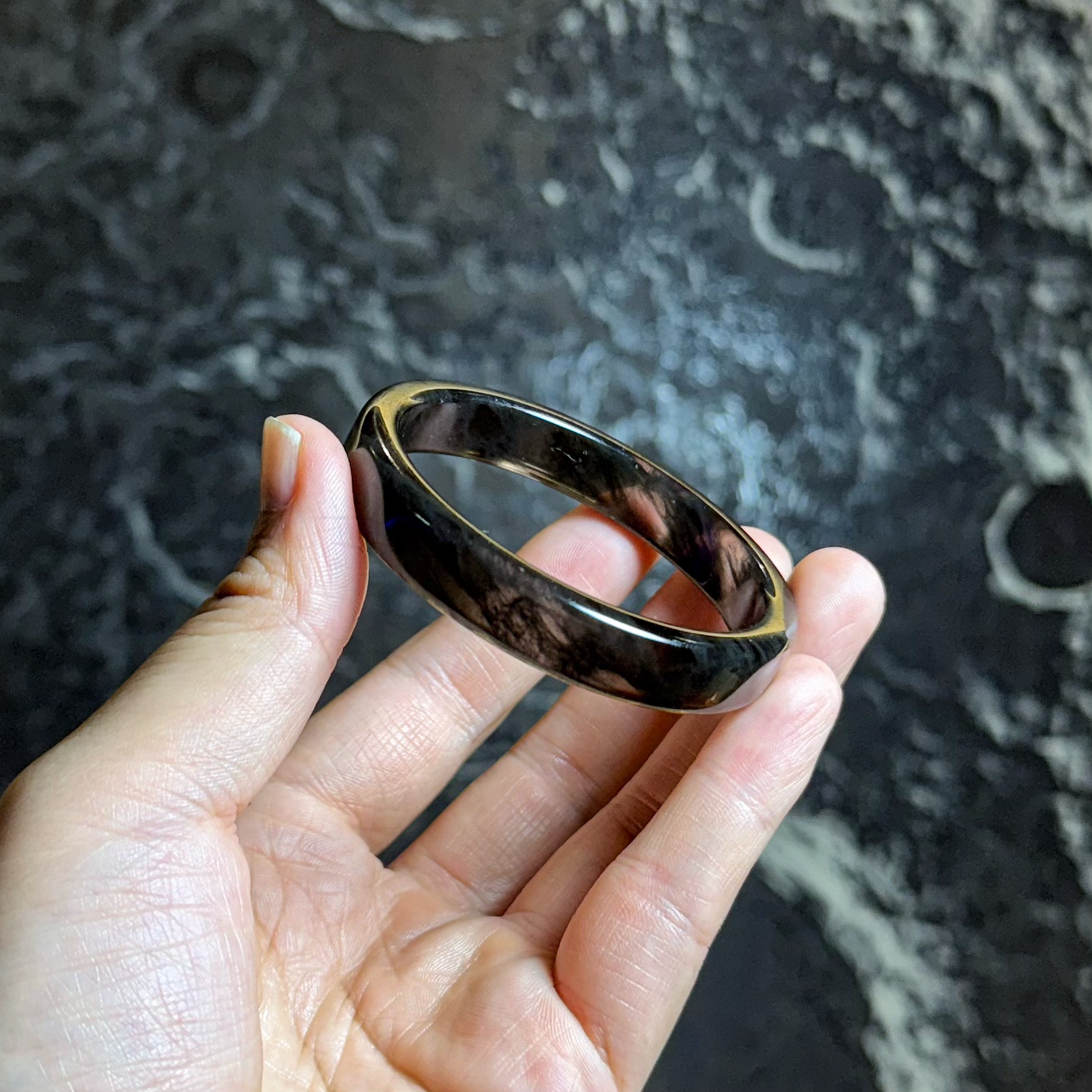 【皇后甄选】天狼宽版平面手镯