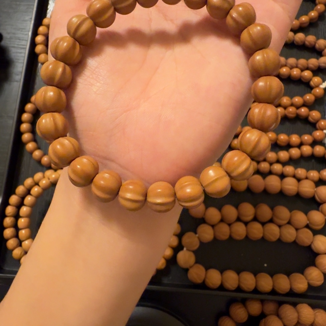 倬***猴头核桃吊坠全品鲨鱼背猴头