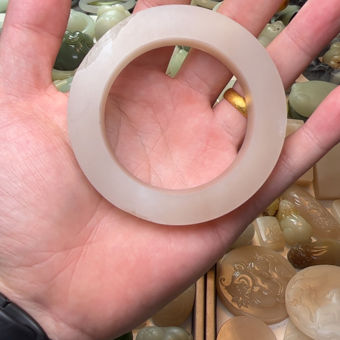 定制和田玉定制藕粉手镯