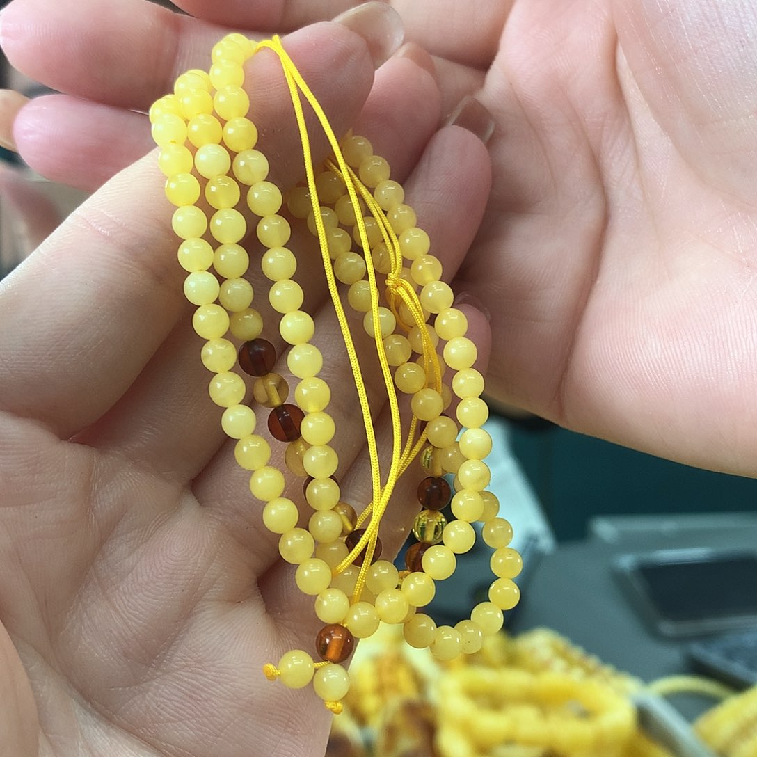 未镶嵌琥珀珠宝奇石4