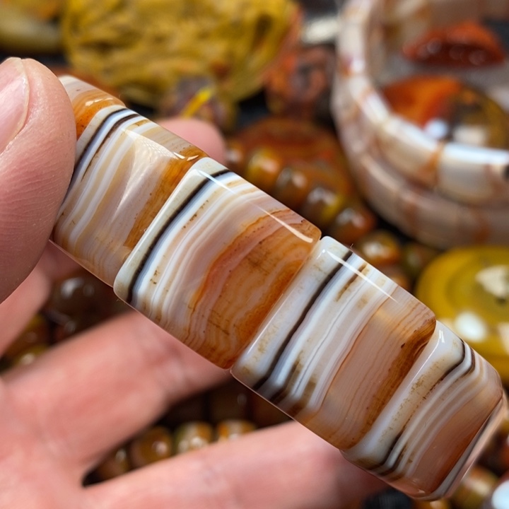 玛瑙/玉髓手链未镶嵌宝*