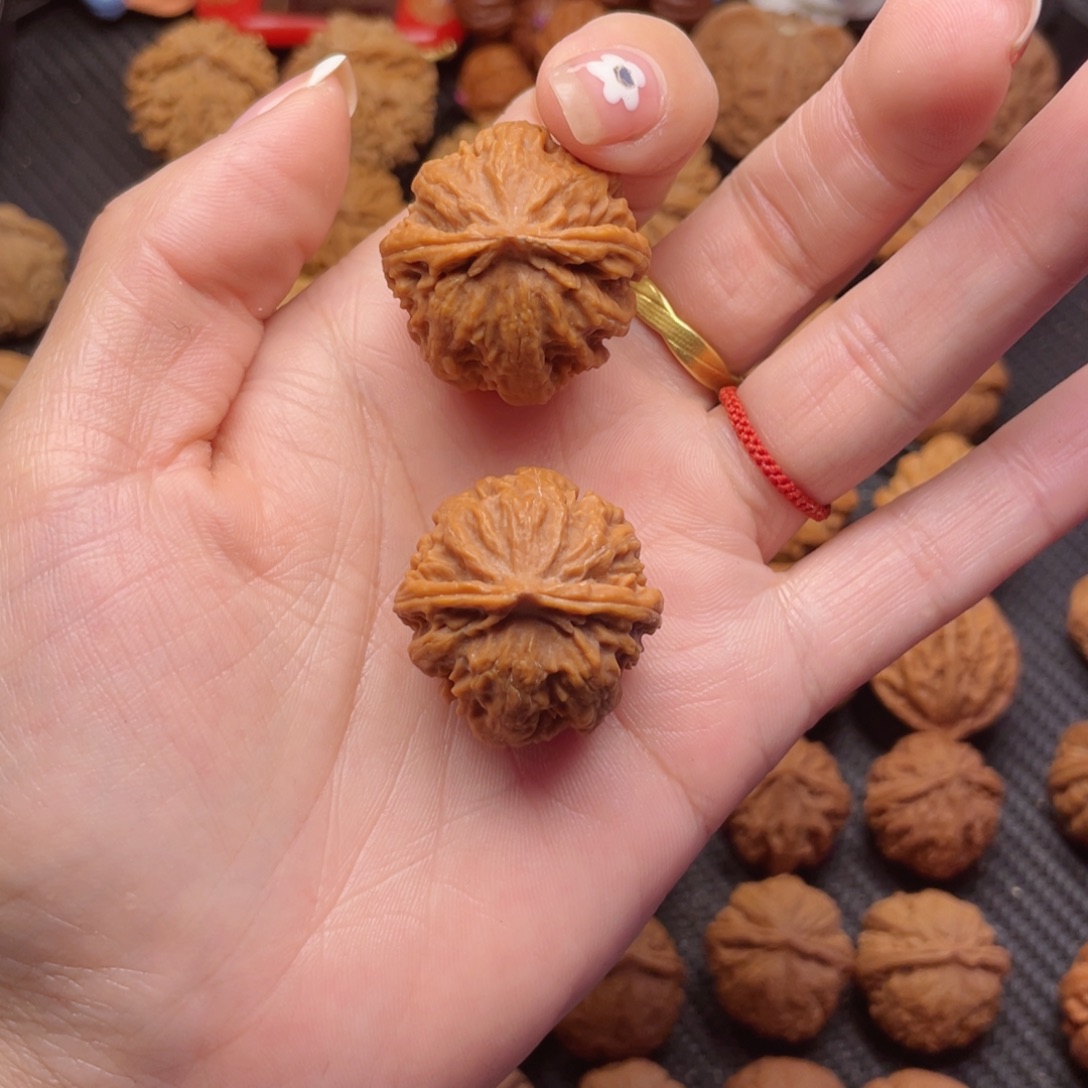 M***m把件文玩核桃至尊虎头