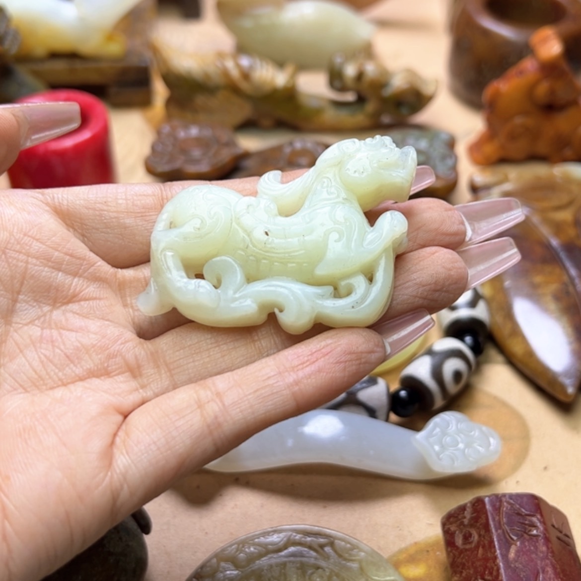 【闪购商品】蛇纹石玉颈饰未镶嵌