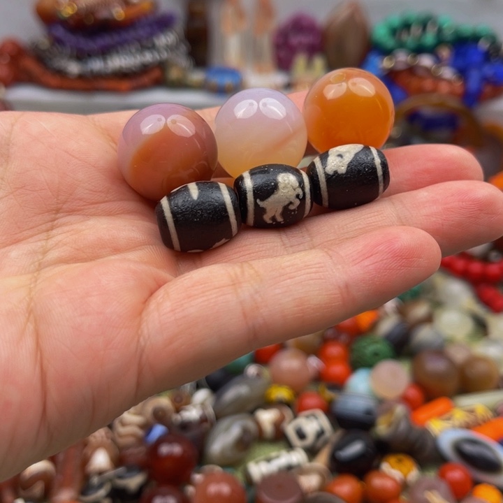 合金颈饰玛瑙/玉髓