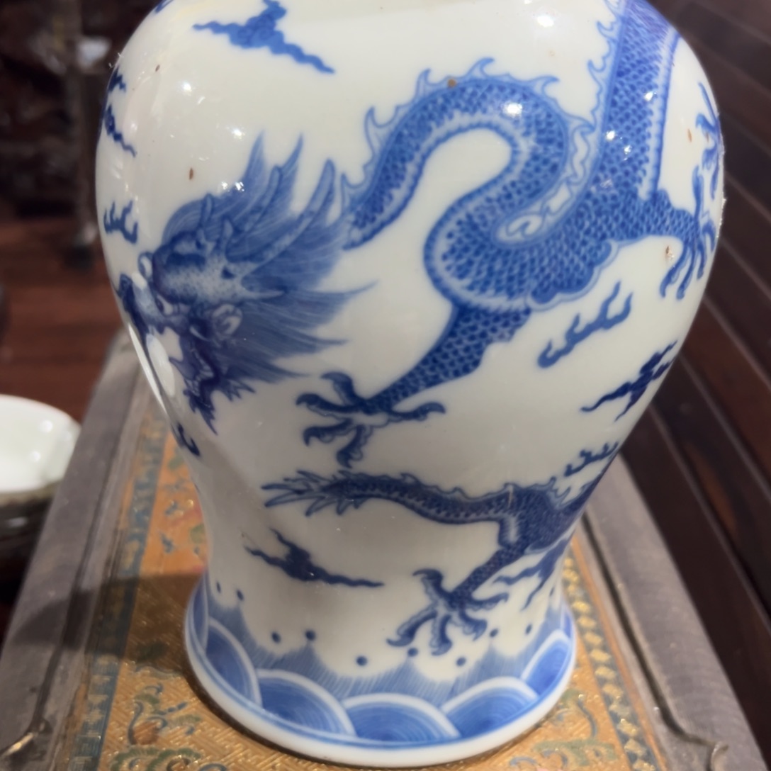 瓷片龙凤呈祥瓷器