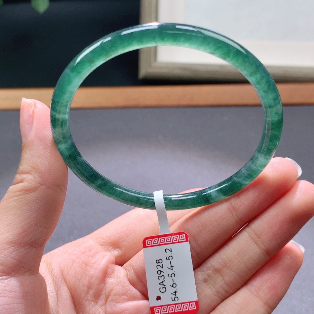 翡翠手镯未镶嵌天然翡翠手镯