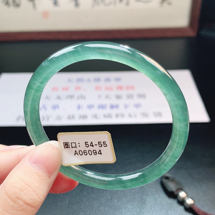 翡翠未镶嵌手镯翡翠手镯56