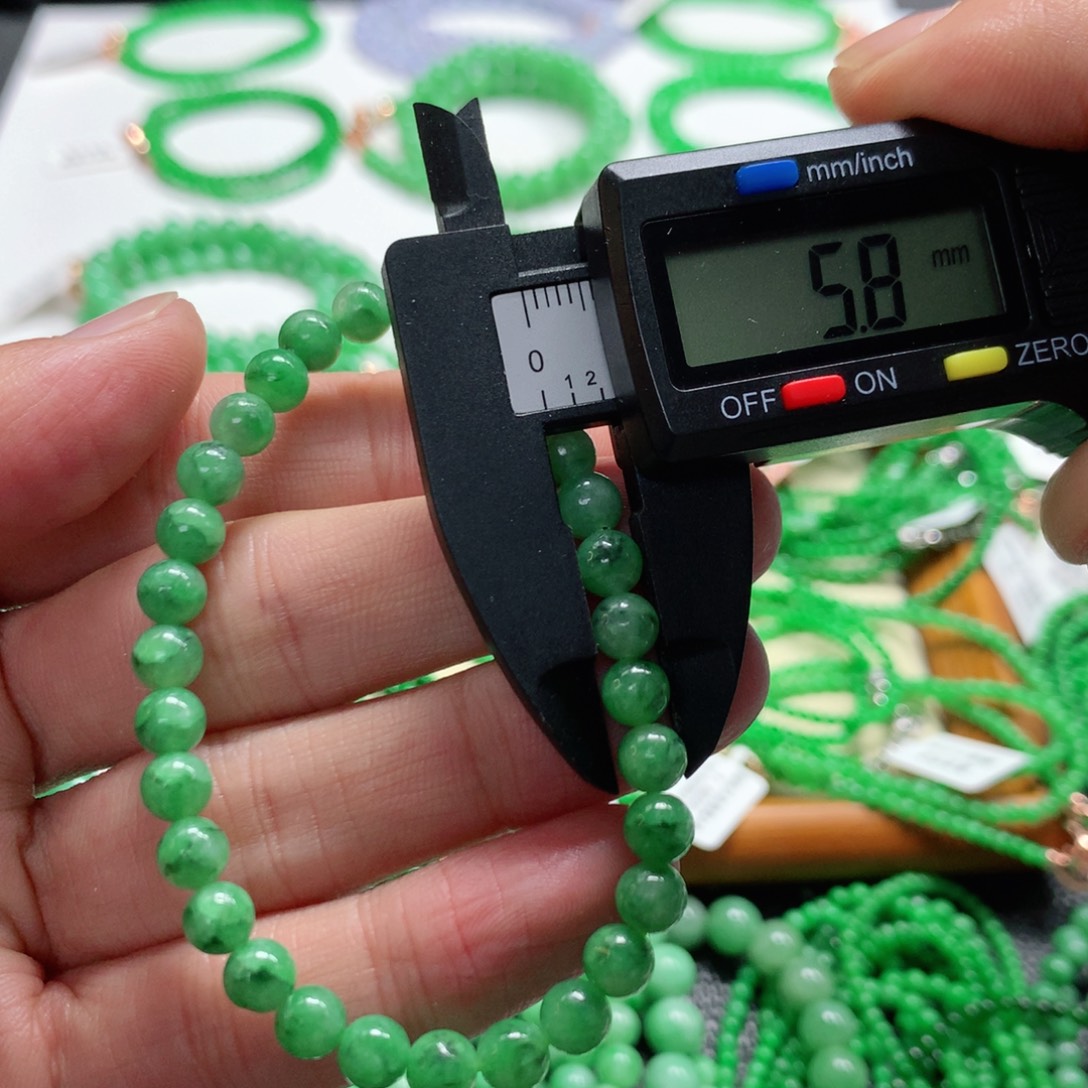 翡翠未镶嵌手链翡翠