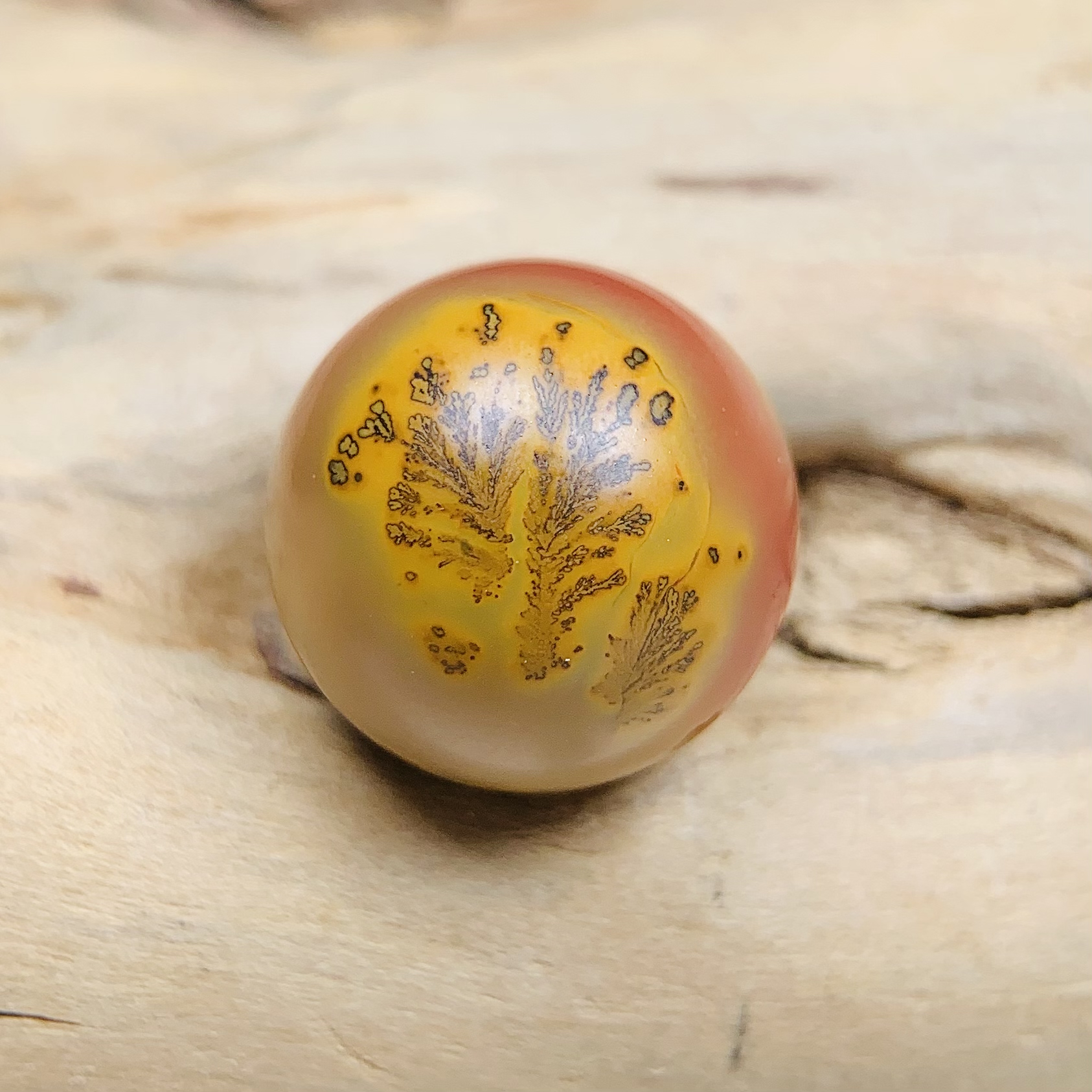 天然老矿盐源玛瑙包浆俏色磨砂草花珠单颗手工精雕约15mm+上下
