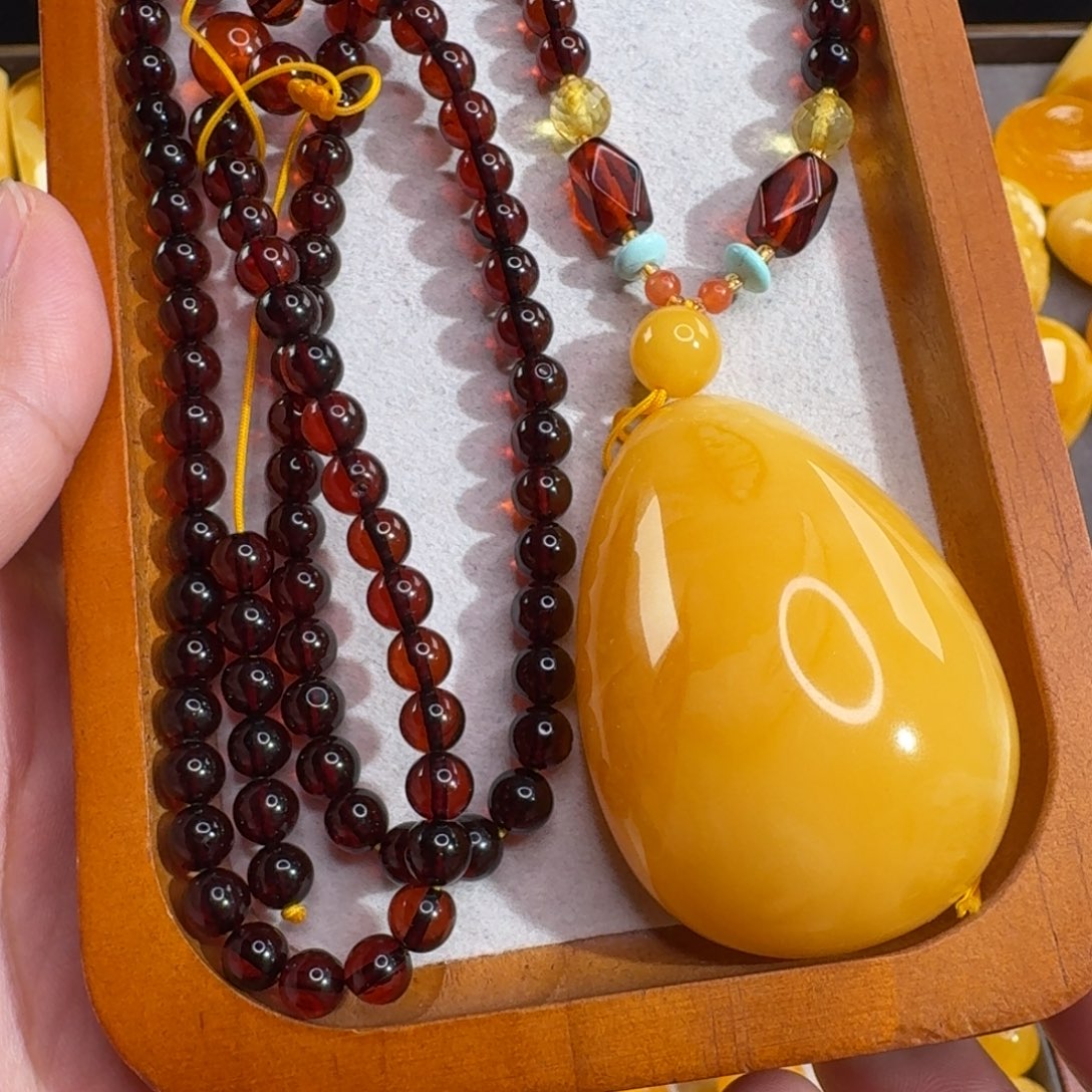 蜜蜡毛衣链未镶嵌