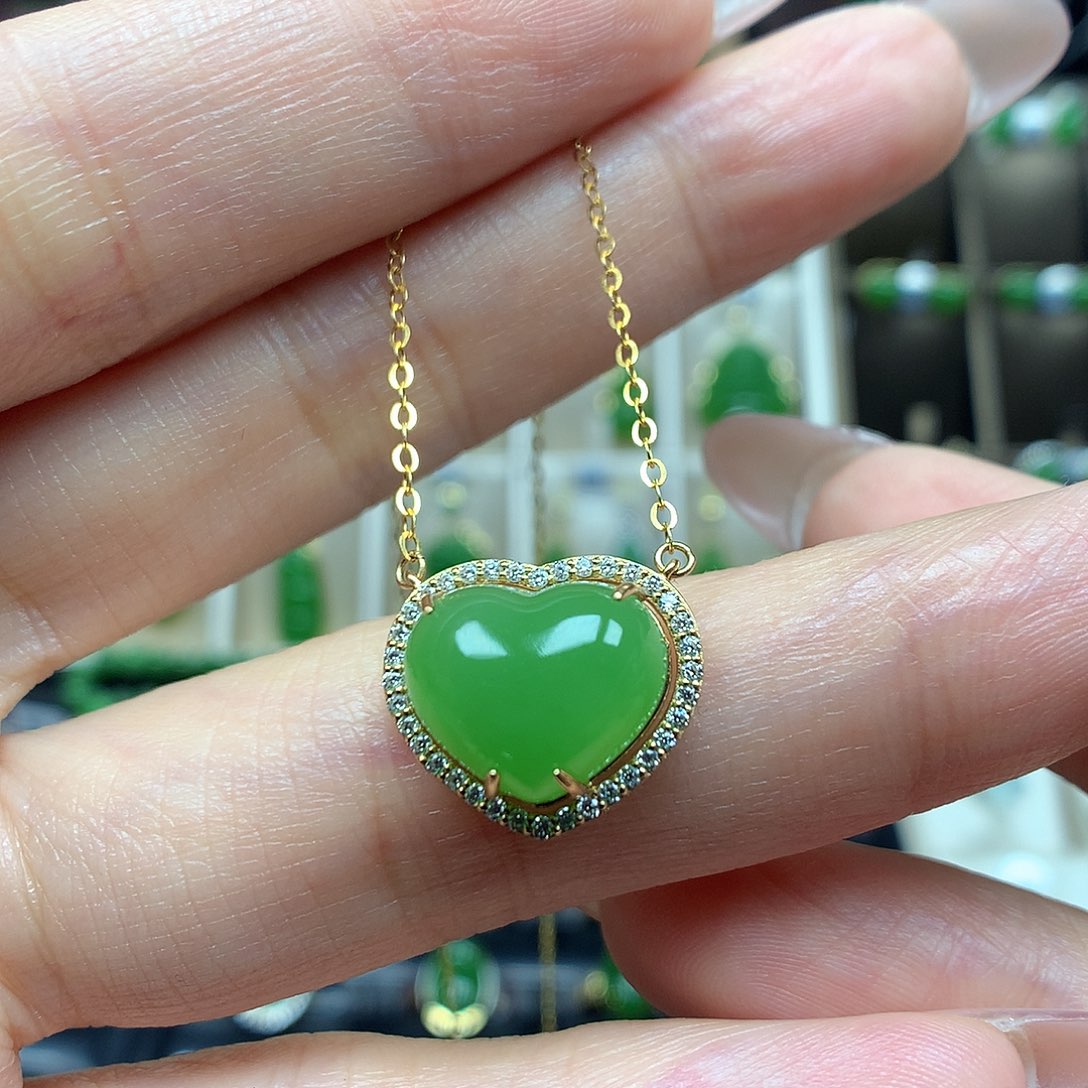 和田玉颈饰18K金镶嵌1012