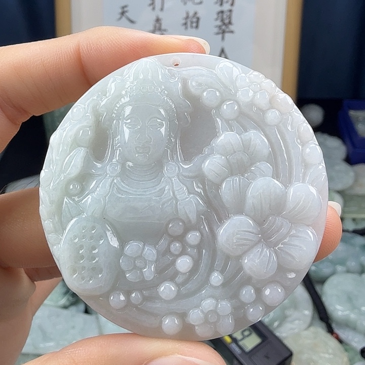 翡翠未镶嵌颈饰翡翠