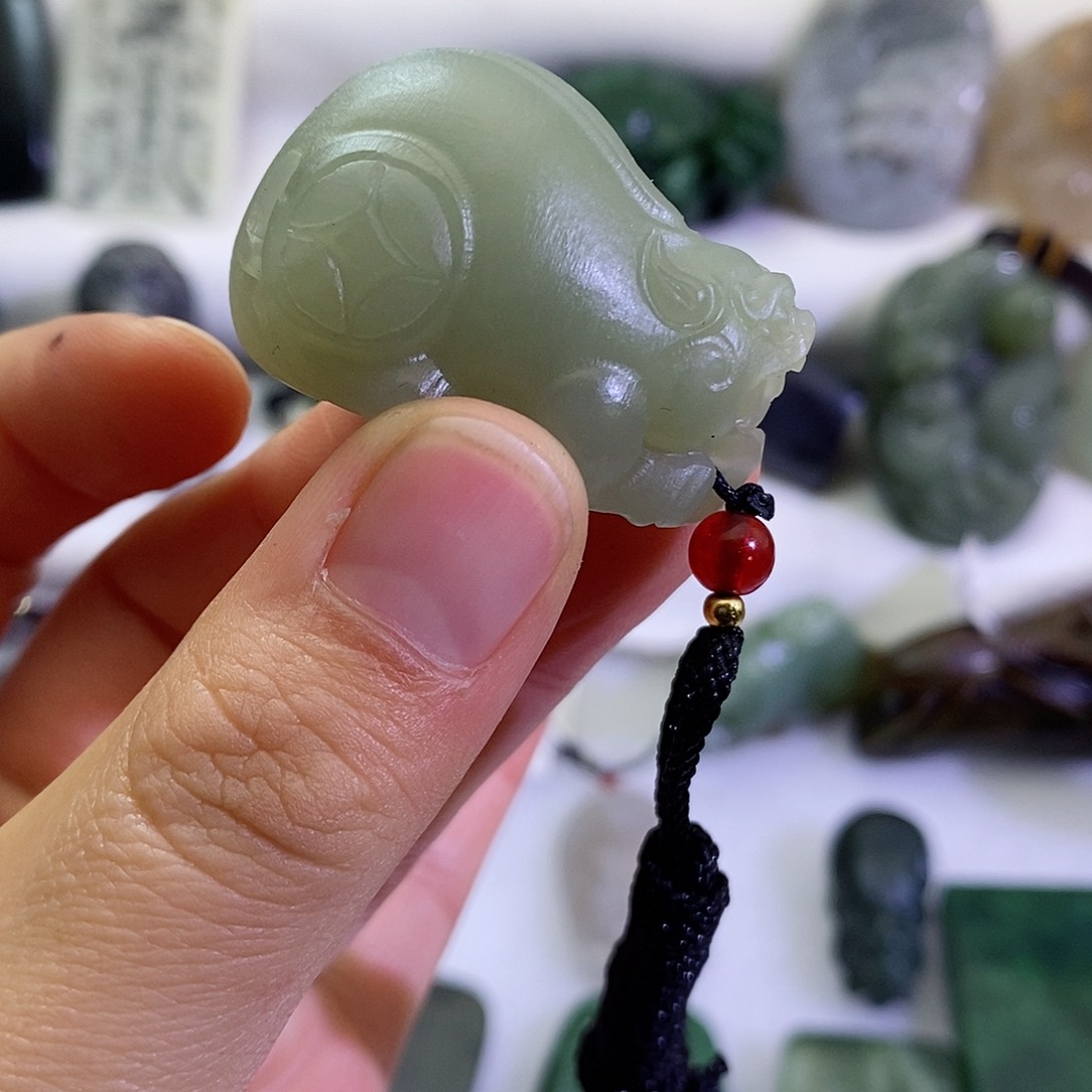 和田玉（糖玉）颈饰未镶嵌