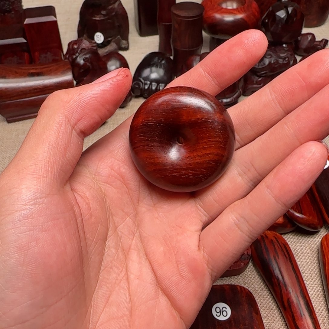 檀香紫檀（小叶紫檀）大*