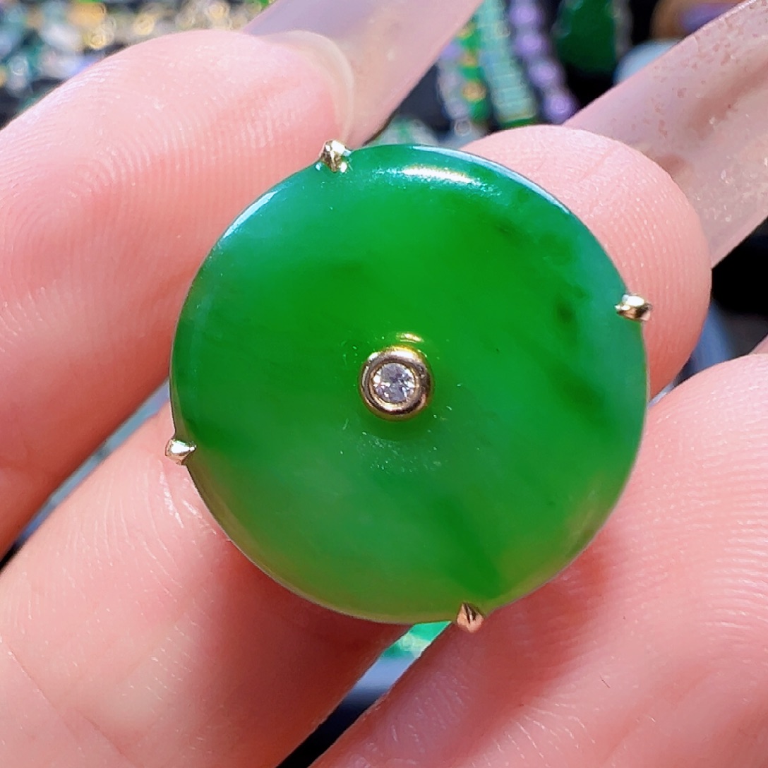 翡翠戒指18K金镶嵌签收后24小时鉴赏期