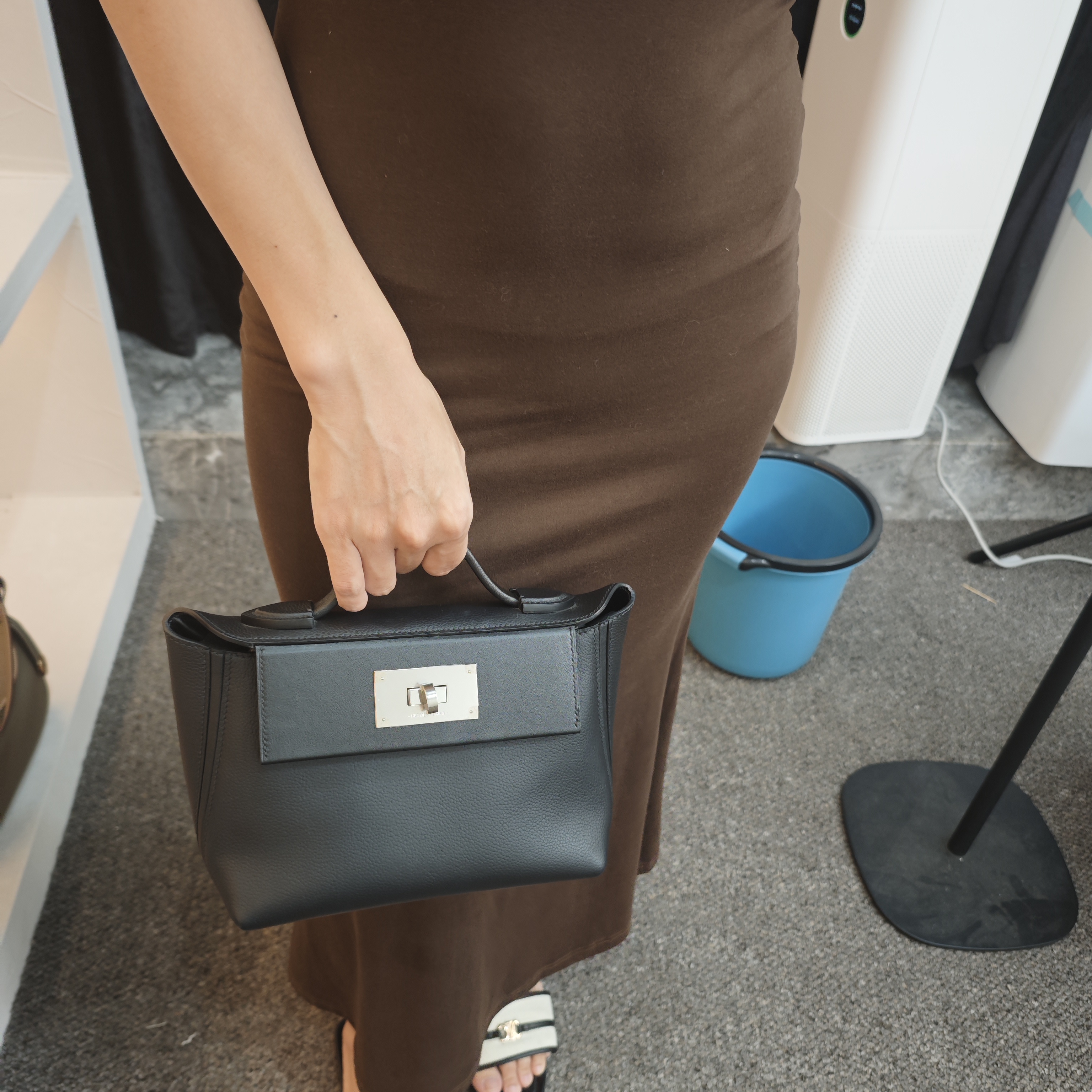 韩版单肩款纯色扣式做旧斜挎包防水便当包cleanfit风