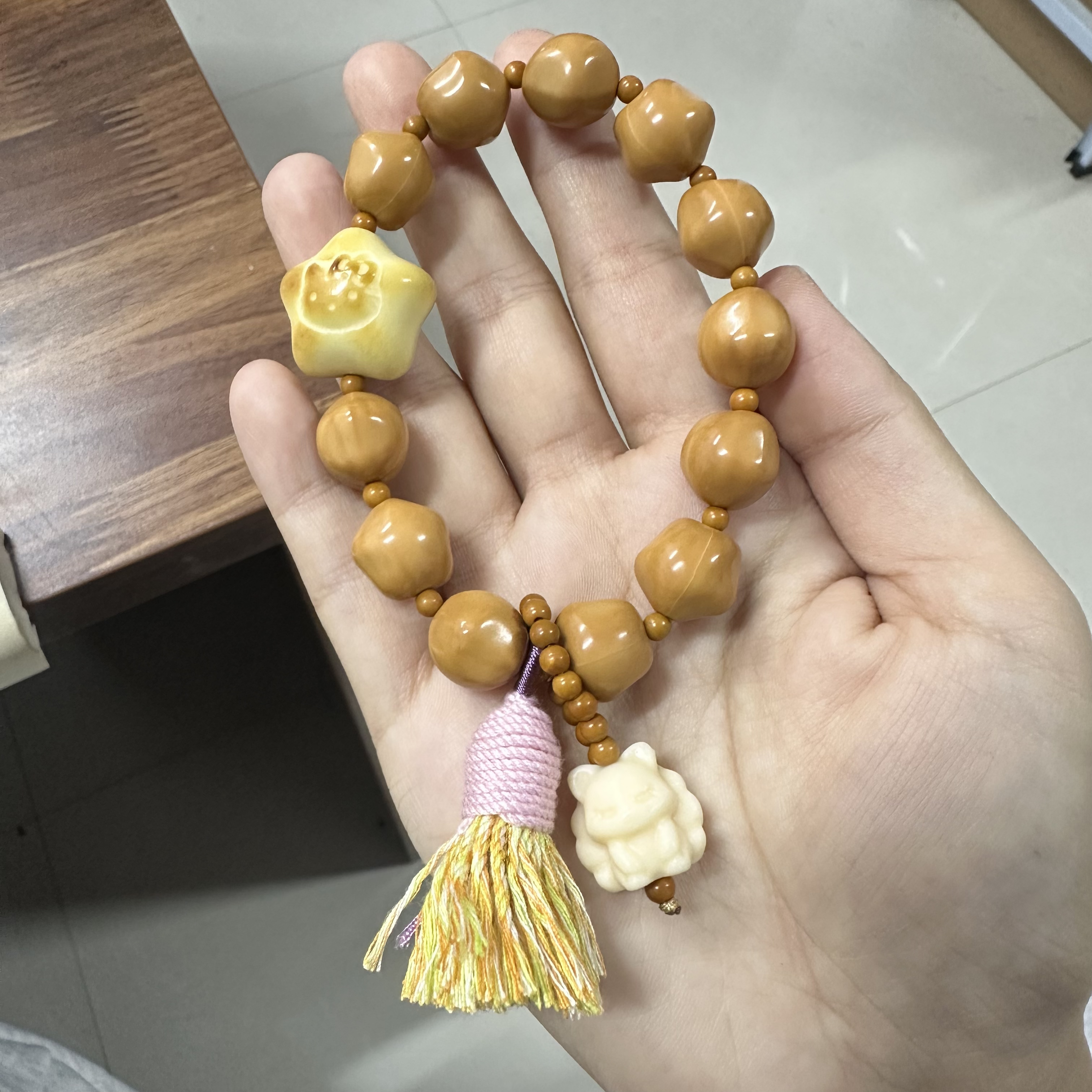 满天都是小星星-猴头手串搭配  星星狐狸提溜与短流苏