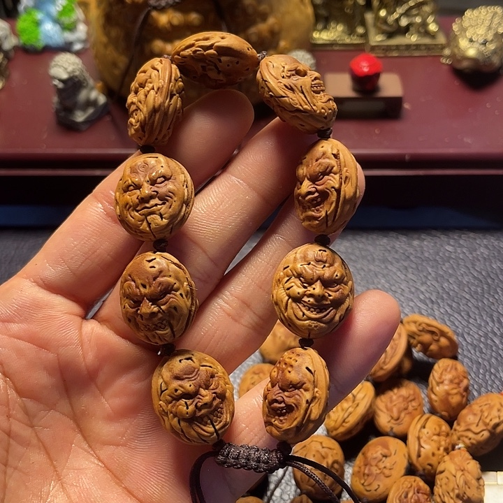 大***针大桃核雕刻瑕疵恶僧