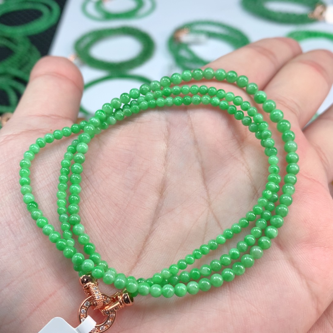 翡翠手链未镶嵌翡翠