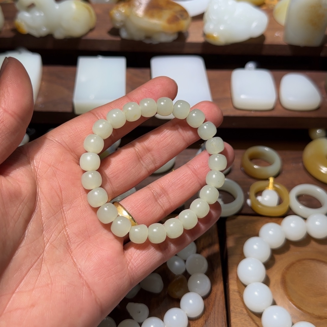 和田玉未镶嵌手链