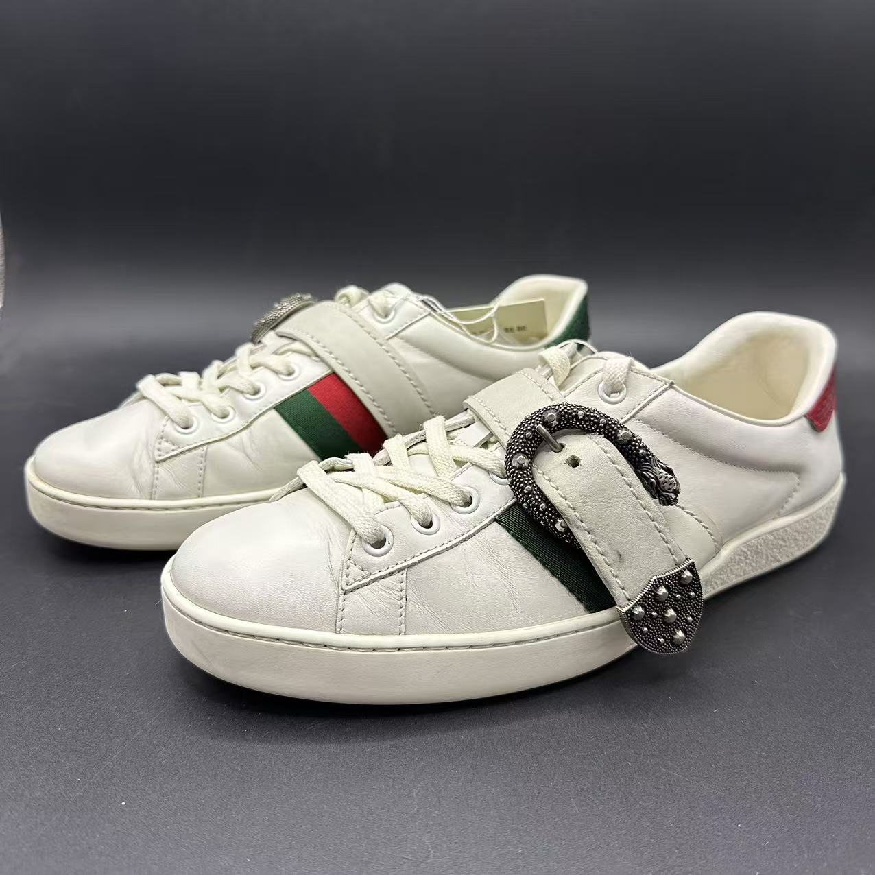 95新 GUCCI/古驰 【聚星折扣】男士百搭白色绑带板鞋41.5欧码ca200t