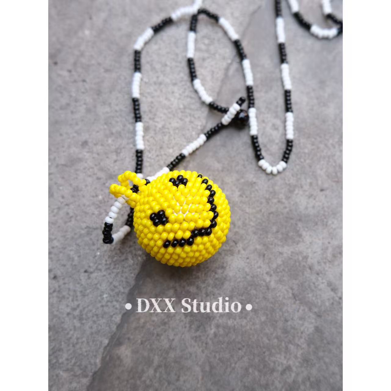 铜合金亚克力项链 小众设计黄色笑脸项链46002