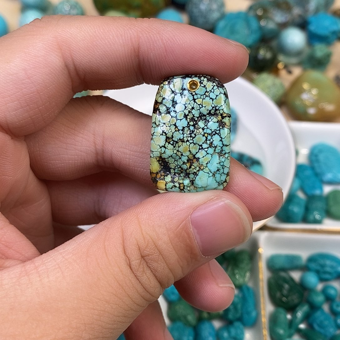 翠***微绿松石未镶嵌三彩牌子