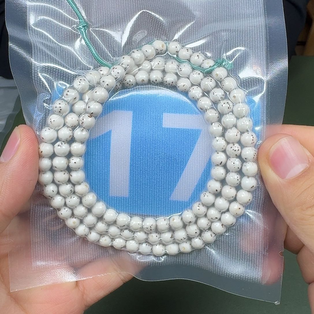 星月菩提吊坠6圆珠脖挂。 17