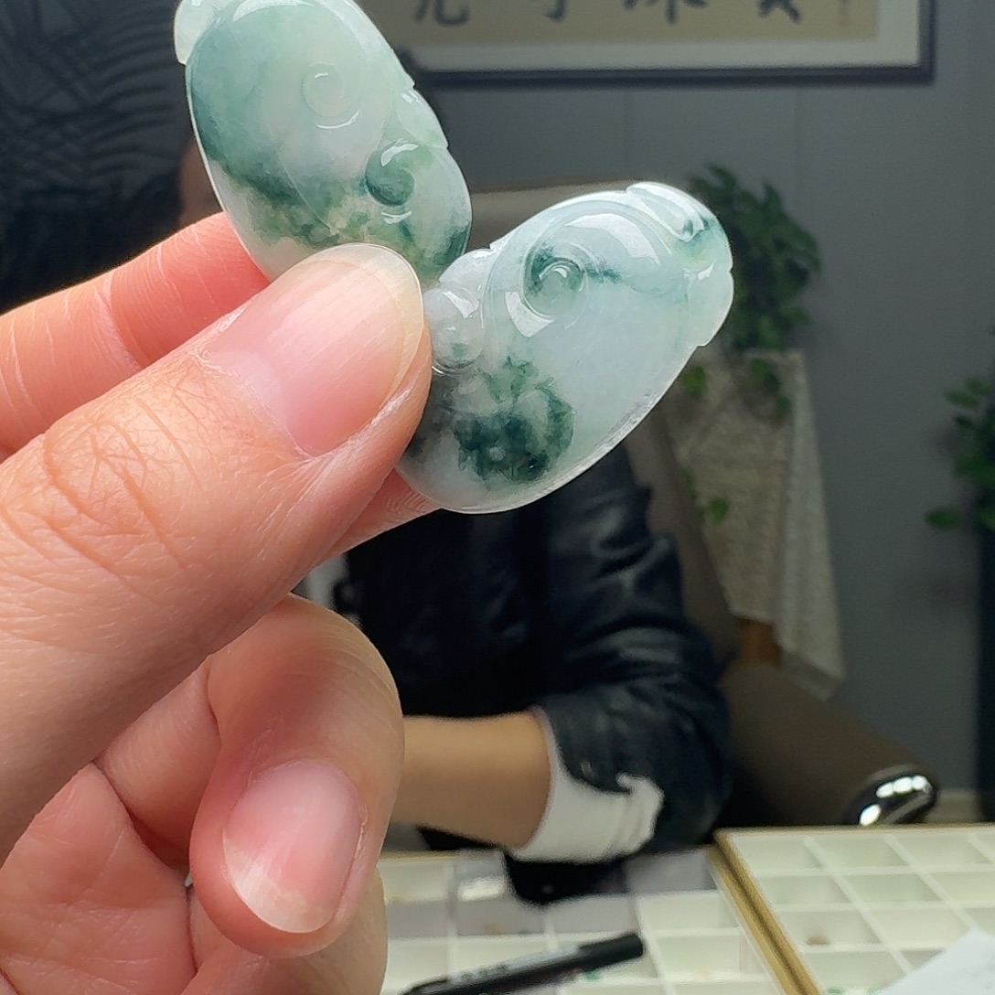 翡翠未镶嵌吊坠(不含链)多样性发货其一